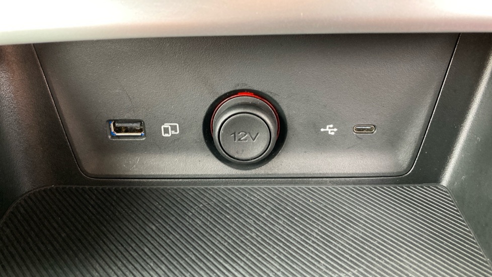 MG ZS 1.5 Hybrid+ SE 5dr Auto Hybrid Hatchback - Image 27