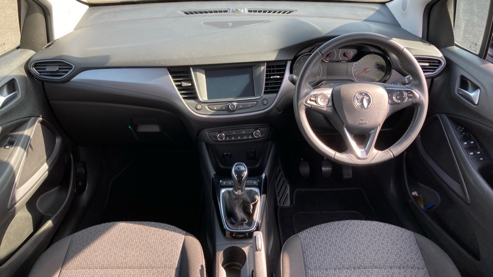 Vauxhall Crossland 1.2 Design 5dr Petrol Hatchback - Image 10