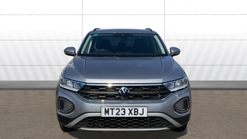 Volkswagen T-Roc 1.5 TSI Life 5dr Petrol Hatchback - Image 3