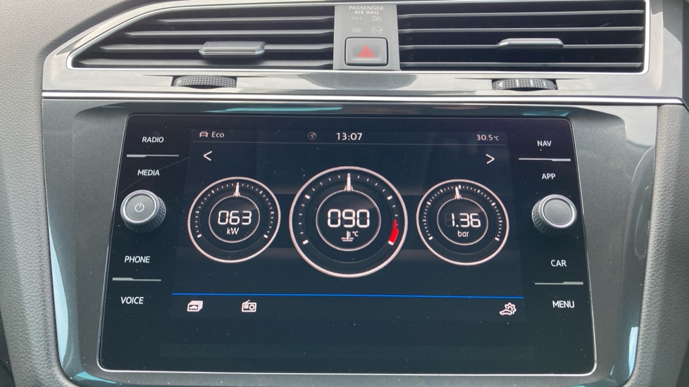 Volkswagen Tiguan 2.0 TDi 150 4Motion Match 5dr DSG Diesel Estate - Image 38