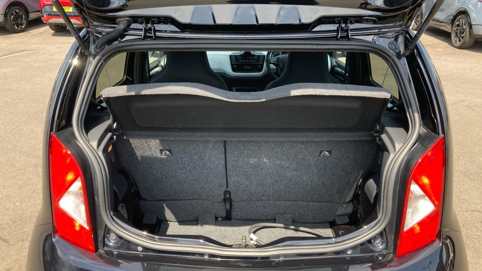 SEAT Mii 61kW One 36.8kWh 5dr Auto Electric Hatchback - Image 4