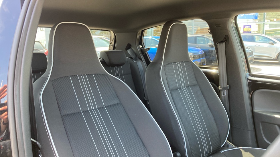 SEAT Mii 61kW One 36.8kWh 5dr Auto Electric Hatchback - Image 21