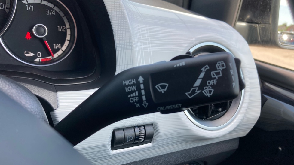 SEAT Mii 61kW One 36.8kWh 5dr Auto Electric Hatchback - Image 34