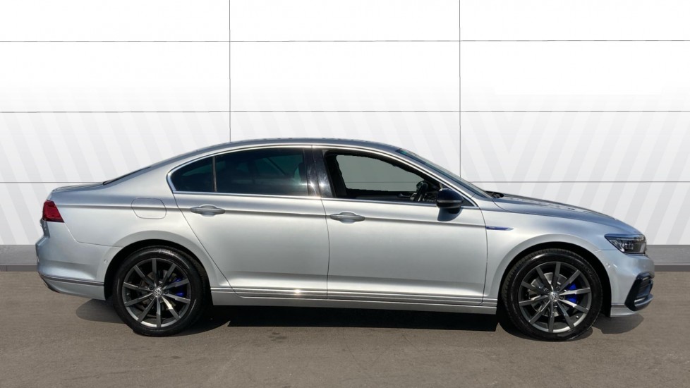 Volkswagen Passat 1.4 TSI PHEV GTE Advance 4dr DSG Saloon - Image 5