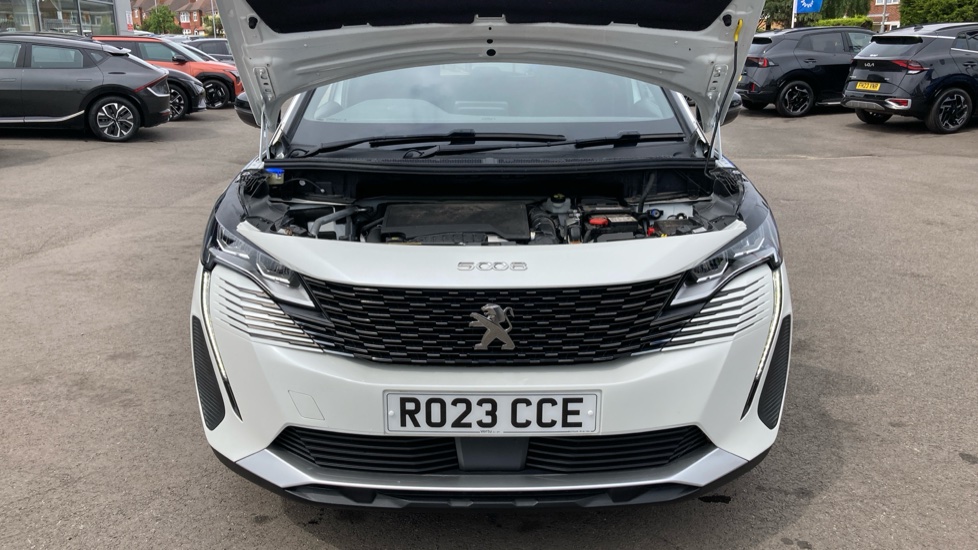 Peugeot 5008 1.2 PureTech Active Premium+ 5dr EAT8 Petrol Estate - Image 8