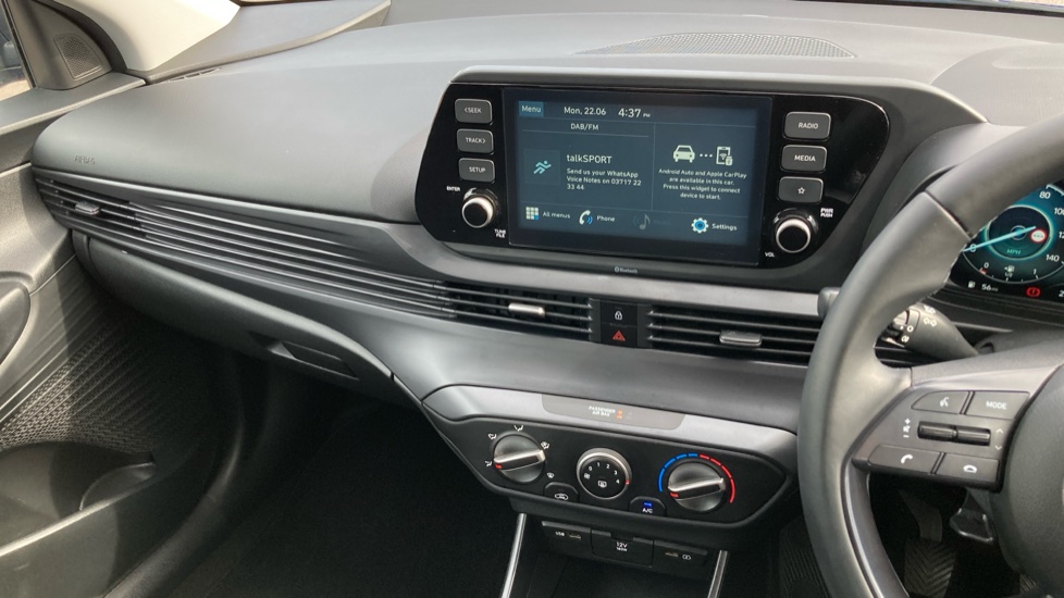 Hyundai i20 1.0T GDi 48V MHD SE Connect 5dr Petrol Hatchback - Image 14