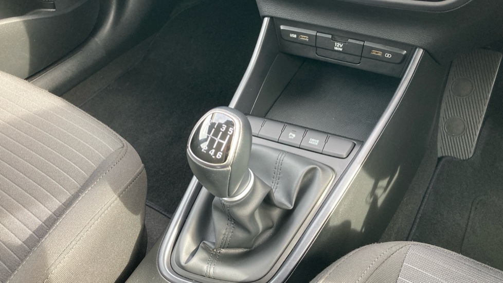Hyundai i20 1.0T GDi 48V MHD SE Connect 5dr Petrol Hatchback - Image 23