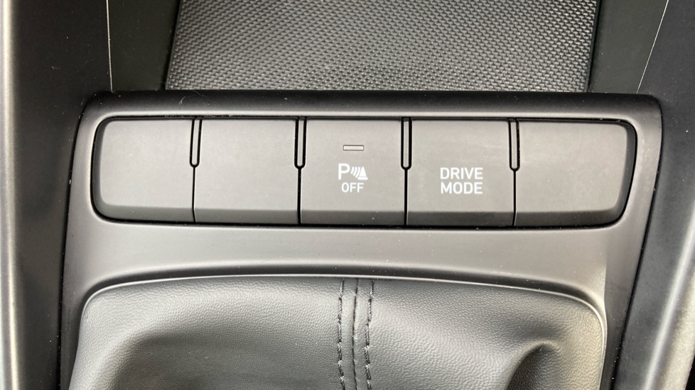 Hyundai i20 1.0T GDi 48V MHD SE Connect 5dr Petrol Hatchback - Image 24