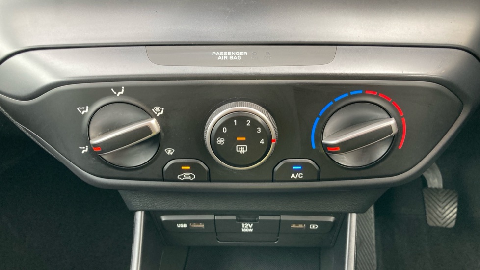 Hyundai i20 1.0T GDi 48V MHD SE Connect 5dr Petrol Hatchback - Image 26