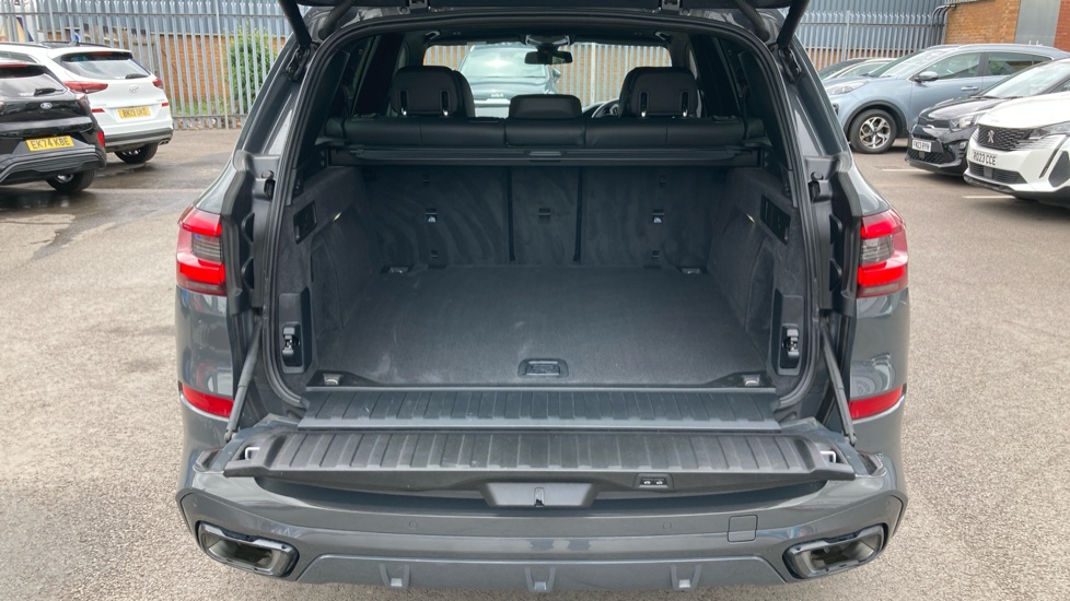 BMW X5 xDrive30d MHT M Sport 5dr Auto Diesel Estate - Image 4