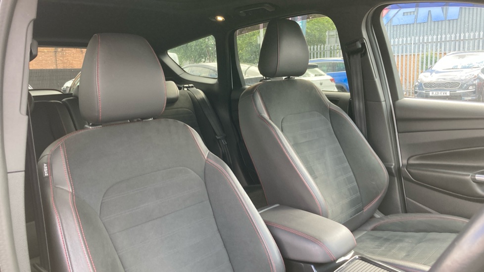 Ford Kuga 1.5 TDCi ST-Line X 5dr 2WD Diesel Estate - Image 21
