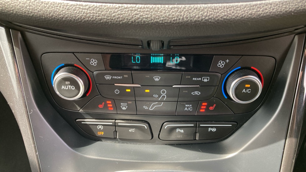 Ford Kuga 1.5 TDCi ST-Line X 5dr 2WD Diesel Estate - Image 26