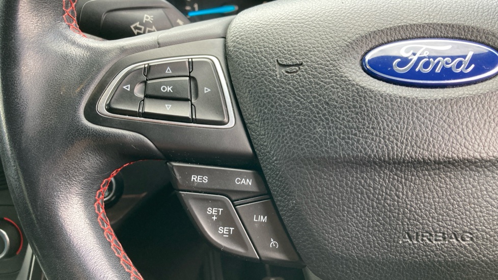 Ford Kuga 1.5 TDCi ST-Line X 5dr 2WD Diesel Estate - Image 36