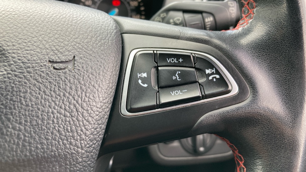 Ford Kuga 1.5 TDCi ST-Line X 5dr 2WD Diesel Estate - Image 37