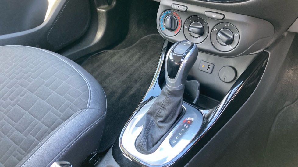 Vauxhall Corsa 1.4 SE 5dr Auto Petrol Hatchback - Image 23