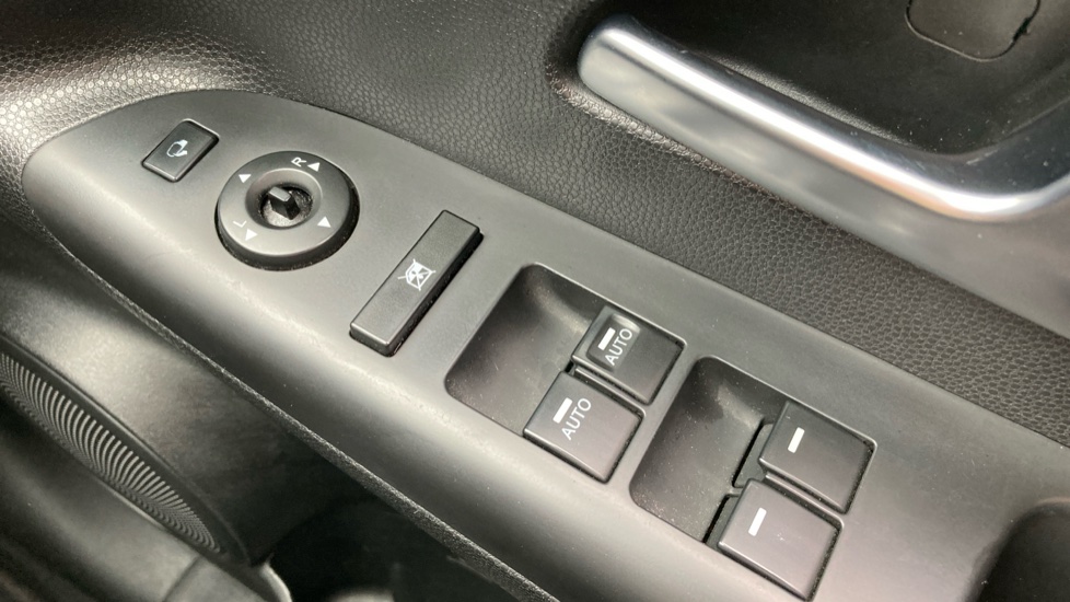 Kia Venga 1.6 ISG 3 5dr Petrol Hatchback - Image 23