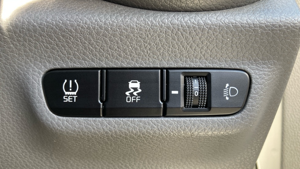 Kia Picanto 1.25 X-Line 5dr Petrol Hatchback - Image 34