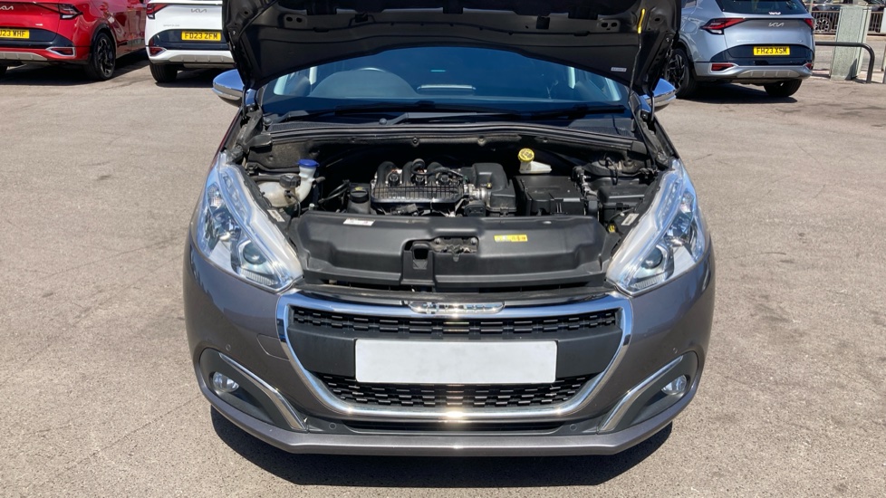 Peugeot 208 1.2 PureTech 82 Tech Edition 5dr [Start Stop] Petrol Hatchback - Image 8