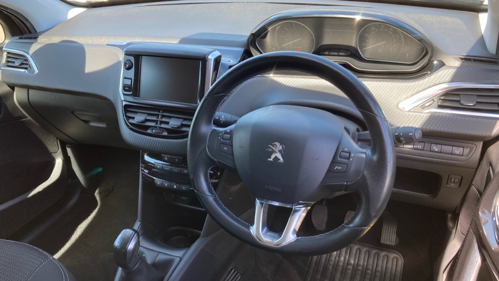 Peugeot 208 1.2 PureTech 82 Tech Edition 5dr [Start Stop] Petrol Hatchback - Image 11