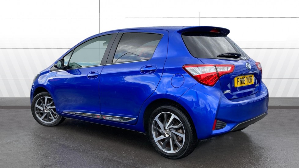 Toyota Yaris 1.5 Hybrid Excel 5dr CVT Hybrid Hatchback - Image 2