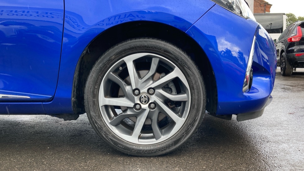Toyota Yaris 1.5 Hybrid Excel 5dr CVT Hybrid Hatchback - Image 7