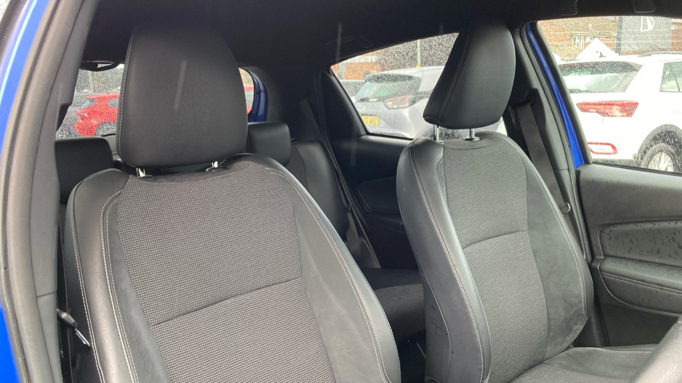 Toyota Yaris 1.5 Hybrid Excel 5dr CVT Hybrid Hatchback - Image 21