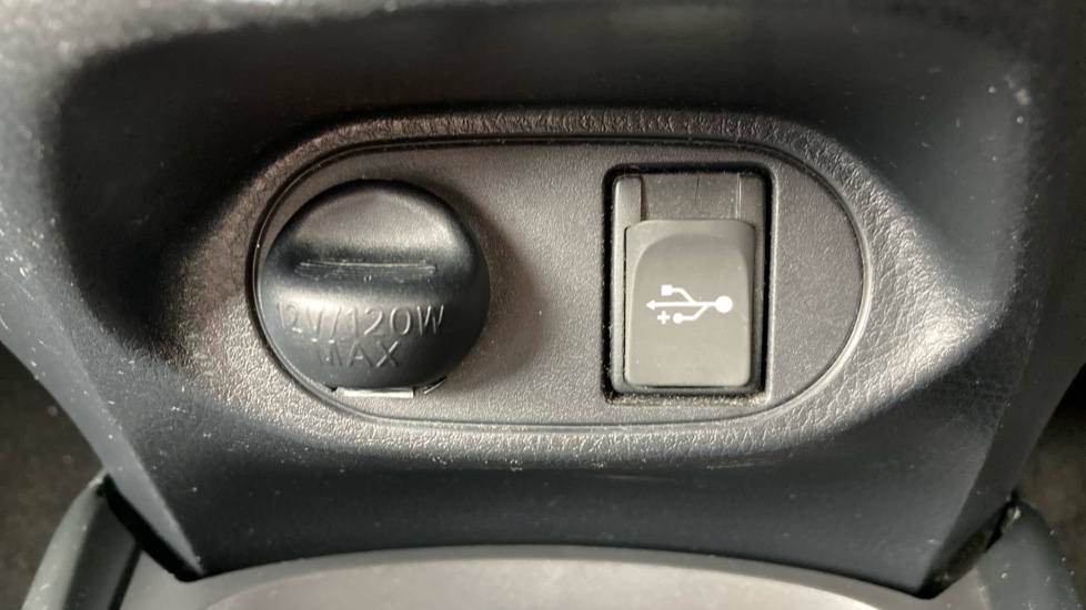 Toyota Yaris 1.5 Hybrid Excel 5dr CVT Hybrid Hatchback - Image 24