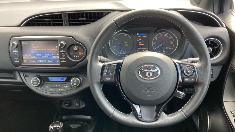 Toyota Yaris 1.5 Hybrid Excel 5dr CVT Hybrid Hatchback - Image 30