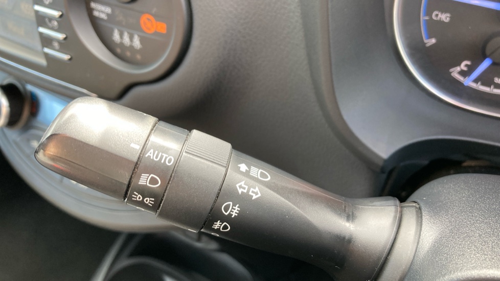 Toyota Yaris 1.5 Hybrid Excel 5dr CVT Hybrid Hatchback - Image 33
