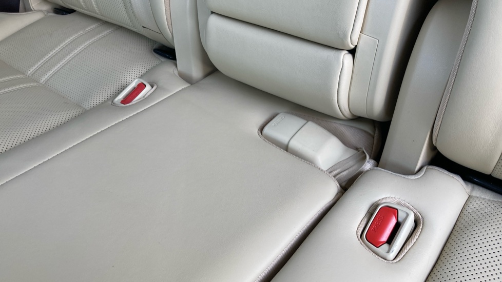 Lexus RX 450h 3.5 Premier 5dr CVT [Sunroof] Hybrid Estate - Image 17