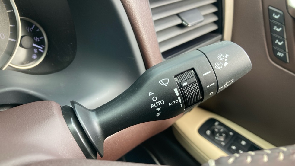 Lexus RX 450h 3.5 Premier 5dr CVT [Sunroof] Hybrid Estate - Image 40