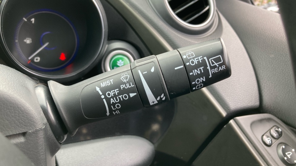 Honda Civic 1.4 i-VTEC SE Plus 5dr [Nav] Petrol Hatchback - Image 36