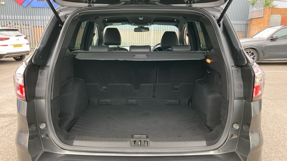 Ford Kuga 2.0 TDCi 180 ST-Line 5dr Diesel Estate - Image 4