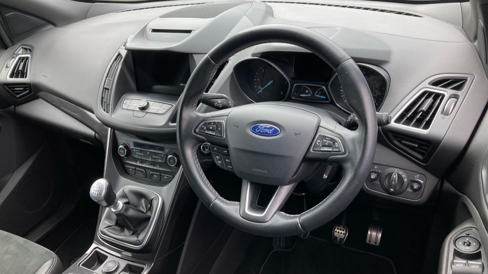 Ford Kuga 2.0 TDCi 180 ST-Line 5dr Diesel Estate - Image 11