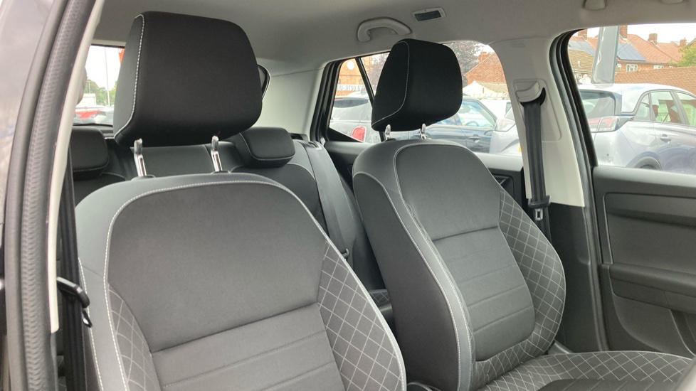Skoda Fabia 1.0 TSI SE 5dr Petrol Hatchback - Image 21