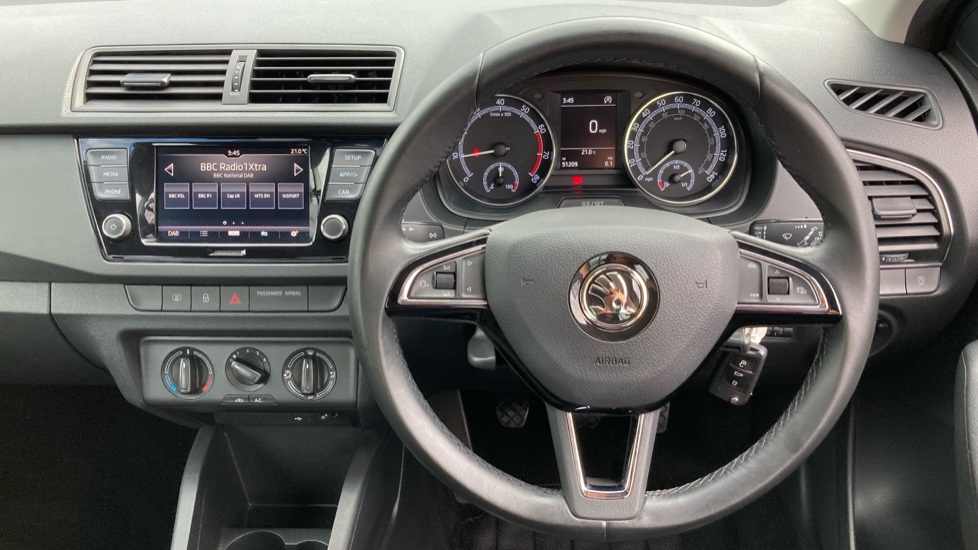 Skoda Fabia 1.0 TSI SE 5dr Petrol Hatchback - Image 31