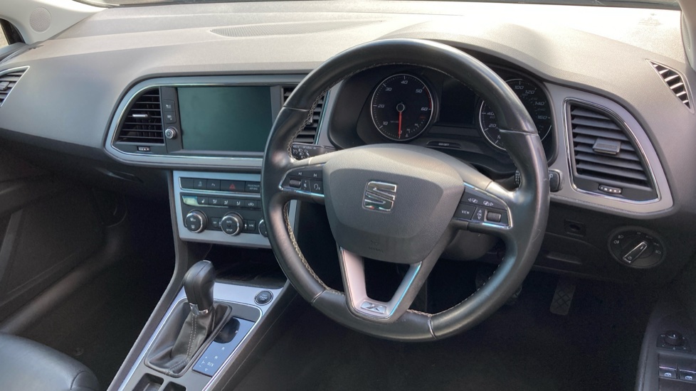SEAT Leon 2.0 TDI 150 Xcellence [EZ] 5dr Diesel Estate - Image 11