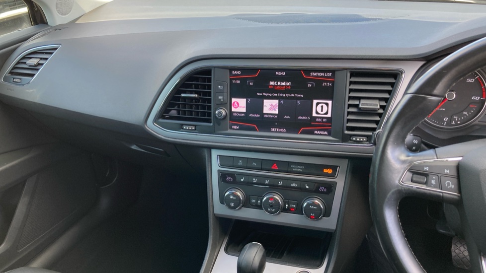 SEAT Leon 2.0 TDI 150 Xcellence [EZ] 5dr Diesel Estate - Image 14