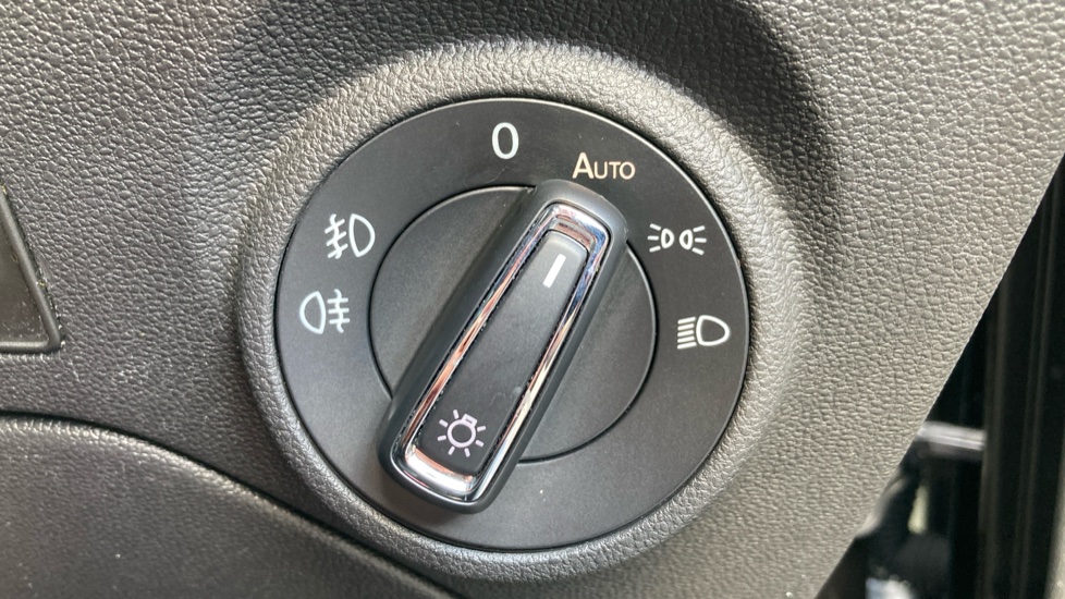SEAT Leon 2.0 TDI 150 Xcellence [EZ] 5dr Diesel Estate - Image 38