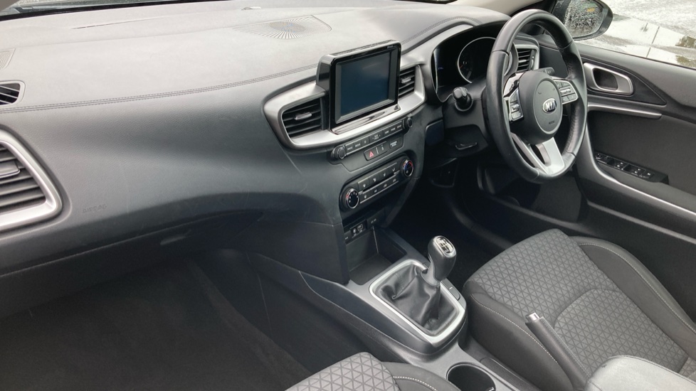 Kia Ceed 1.0T GDi ISG 2 5dr Petrol Hatchback - Image 9
