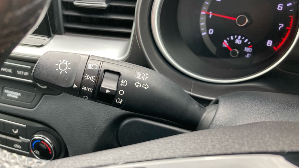 Kia Ceed 1.0T GDi ISG 2 5dr Petrol Hatchback - Image 33