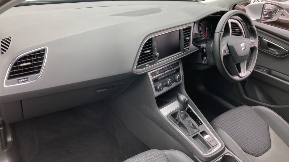 SEAT Leon 1.4 EcoTSI 150 Xcellence Technology 5dr DSG Petrol Hatchback - Image 9