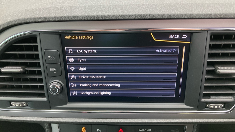 SEAT Leon 1.4 EcoTSI 150 Xcellence Technology 5dr DSG Petrol Hatchback - Image 33