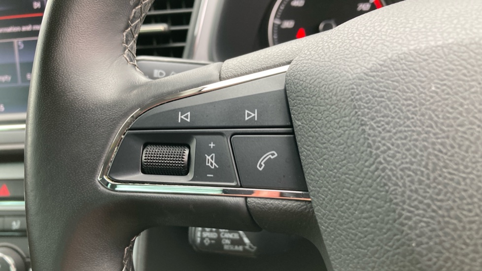 SEAT Leon 1.4 EcoTSI 150 Xcellence Technology 5dr DSG Petrol Hatchback - Image 39