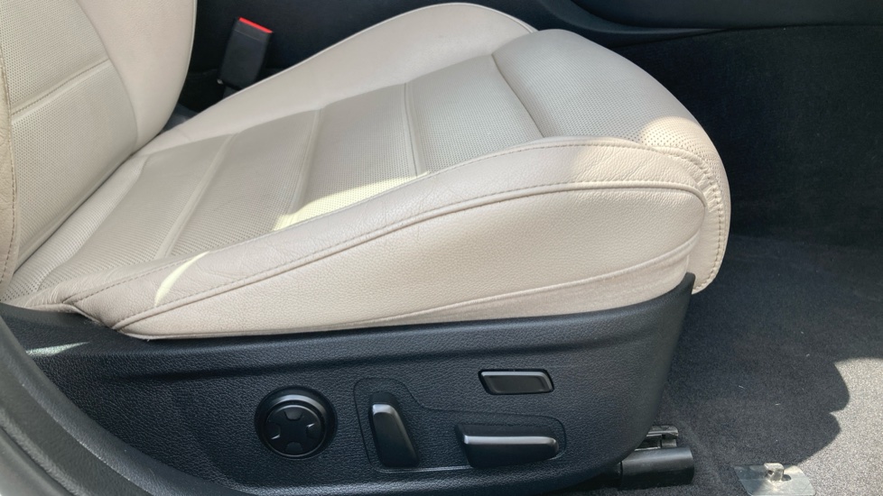 Kia Stinger 2.0 T-GDi GT-Line 5dr Auto Petrol Hatchback - Image 22