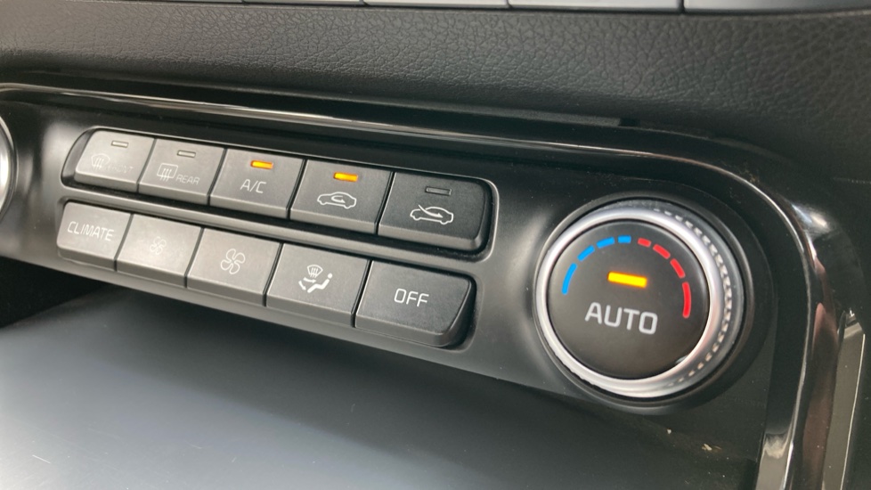 Kia Stinger 2.0 T-GDi GT-Line 5dr Auto Petrol Hatchback - Image 29