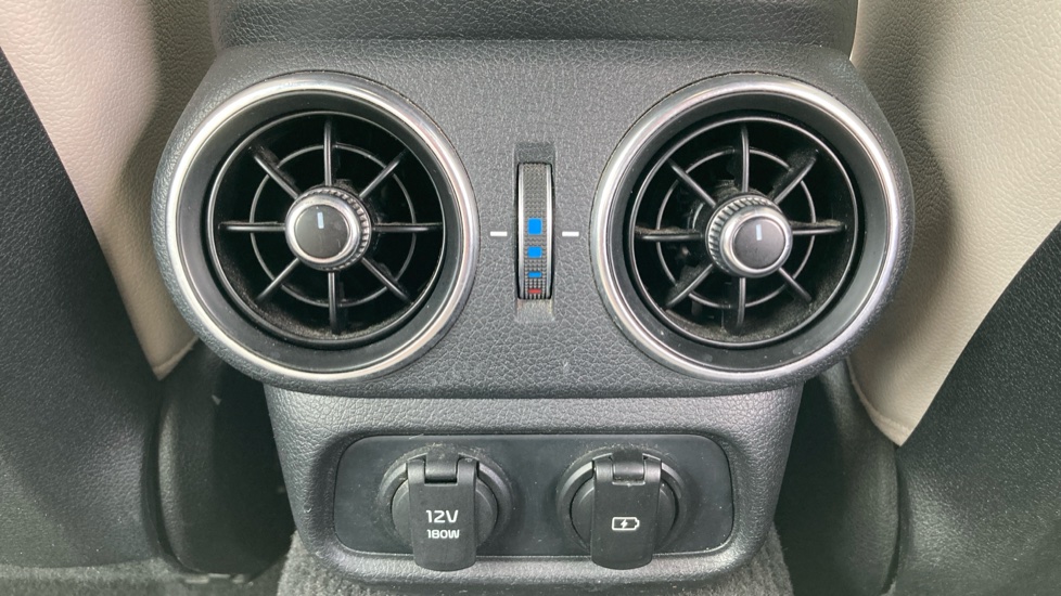 Kia Stinger 2.0 T-GDi GT-Line 5dr Auto Petrol Hatchback - Image 39
