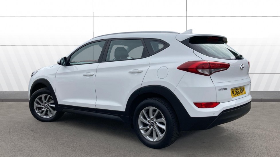 Hyundai TUCSON 1.7 CRDi Blue Drive SE 5dr 2WD Diesel Estate - Image 2