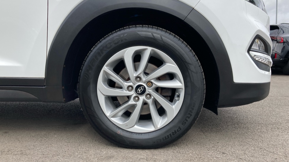 Hyundai TUCSON 1.7 CRDi Blue Drive SE 5dr 2WD Diesel Estate - Image 7