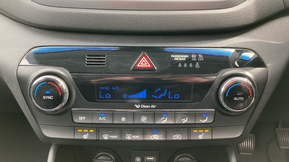 Hyundai TUCSON 1.7 CRDi Blue Drive SE 5dr 2WD Diesel Estate - Image 26